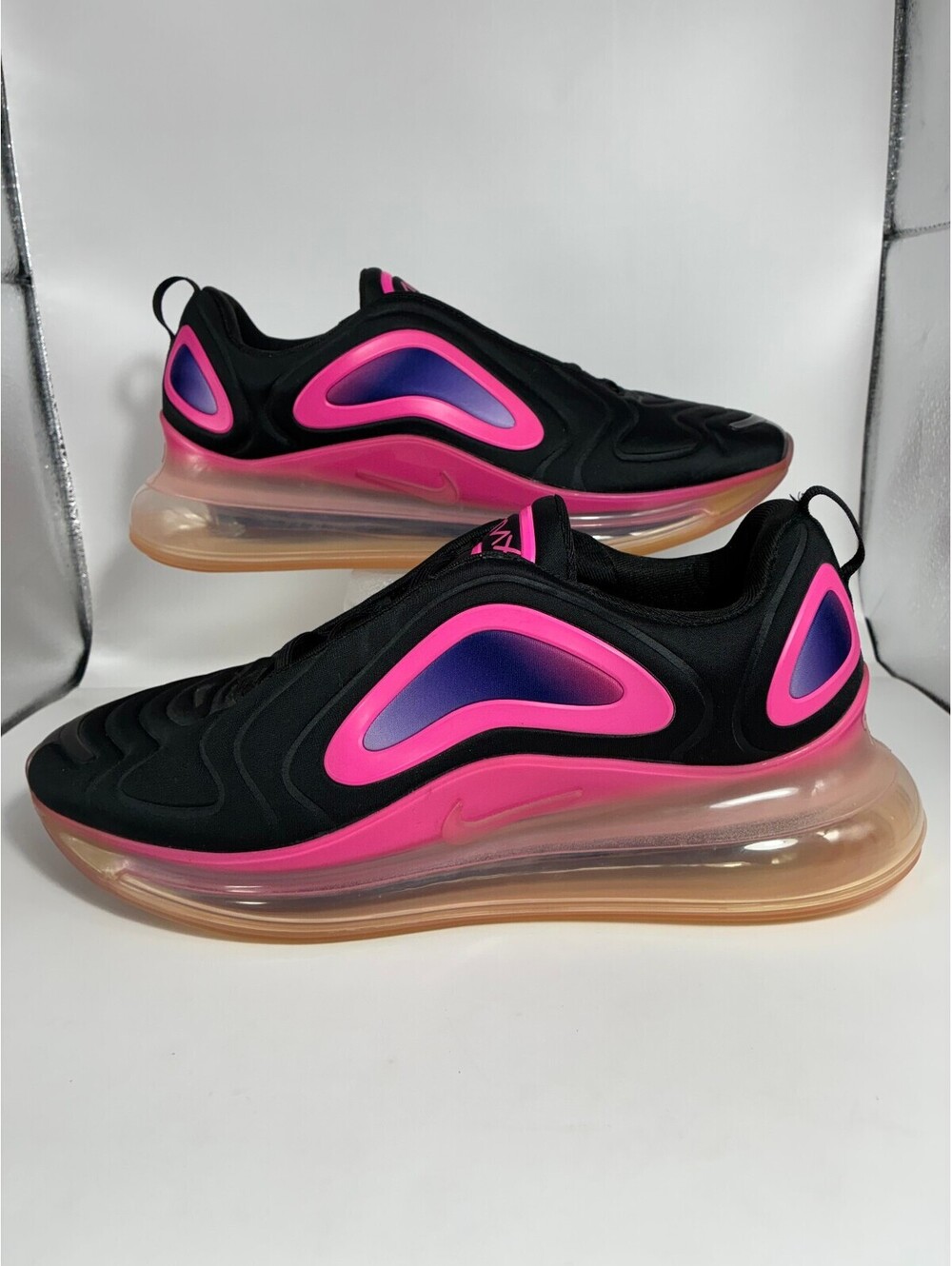 Size 12.5 - Nike Air Max 720 Black Pink Blast